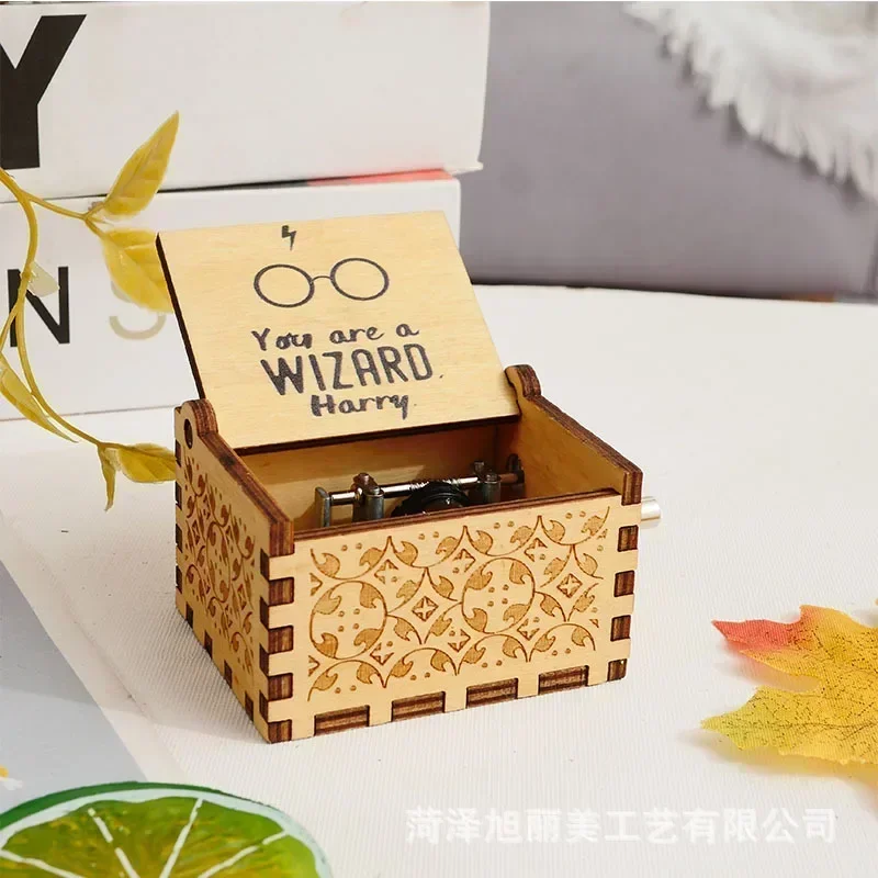 Anime temalı el kranklı müzik  - Wood Chisel Set incelemesi ve fiyatı